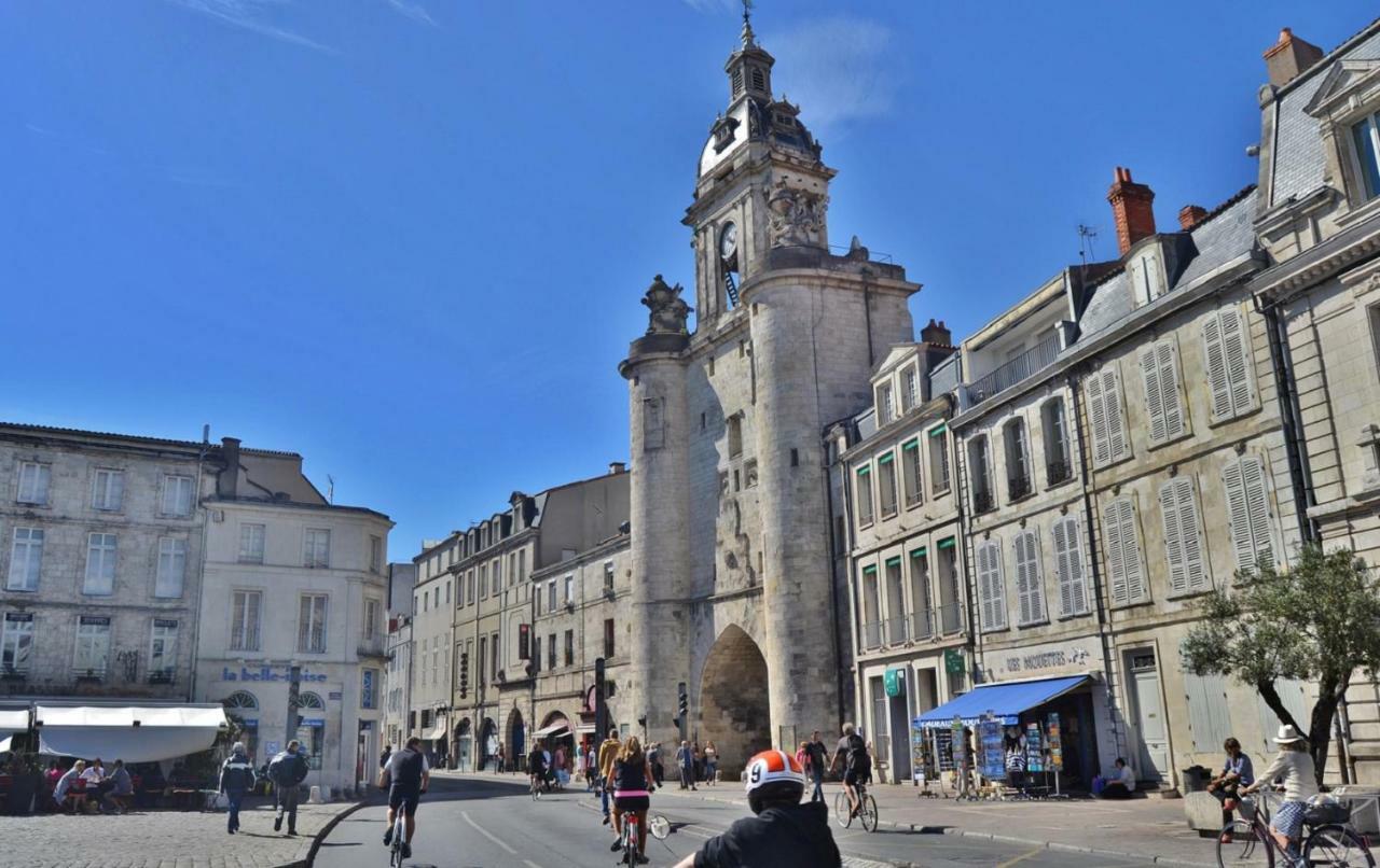 The Clock House, 3 Etoiles Lägenhet La Rochelle  Exteriör bild