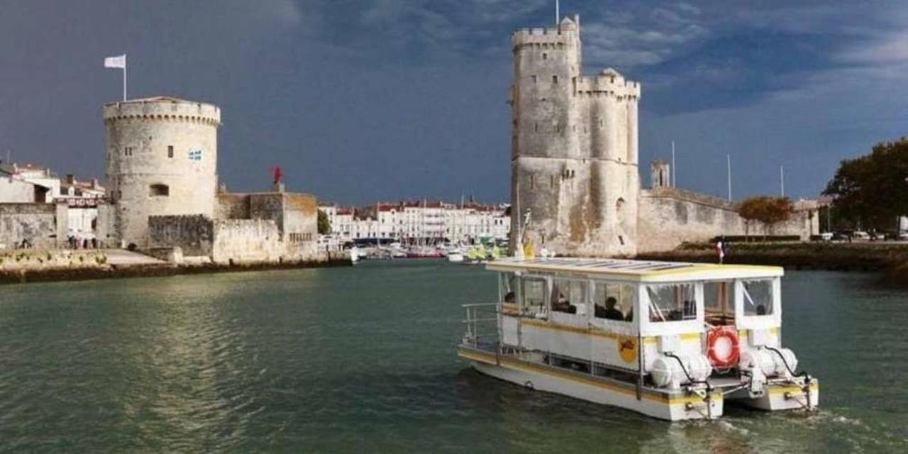 The Clock House, 3 Etoiles Lägenhet La Rochelle  Exteriör bild